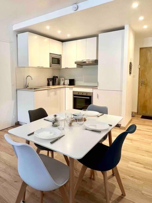Apartament Le Genevois - Parking Gratuit Annemasse Zewnętrze zdjęcie