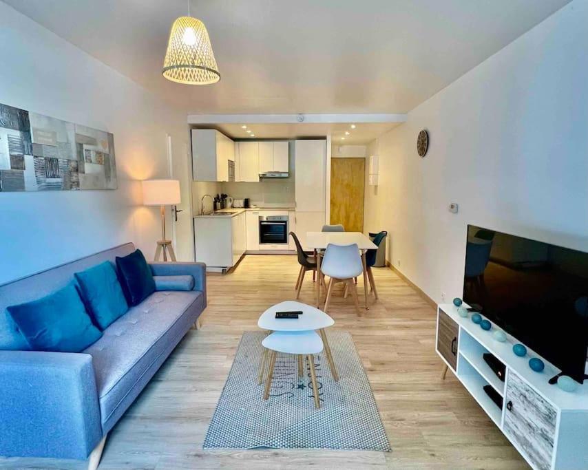 Apartament Le Genevois - Parking Gratuit Annemasse Zewnętrze zdjęcie