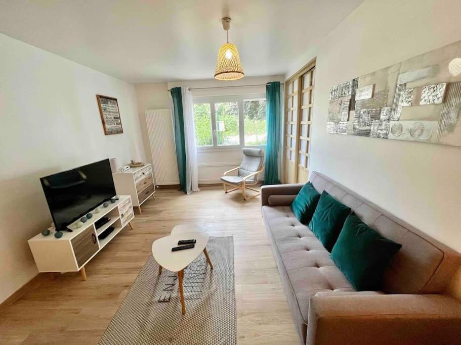 Apartament Le Genevois - Parking Gratuit Annemasse Zewnętrze zdjęcie