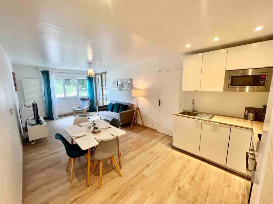 Apartament Le Genevois - Parking Gratuit Annemasse Zewnętrze zdjęcie